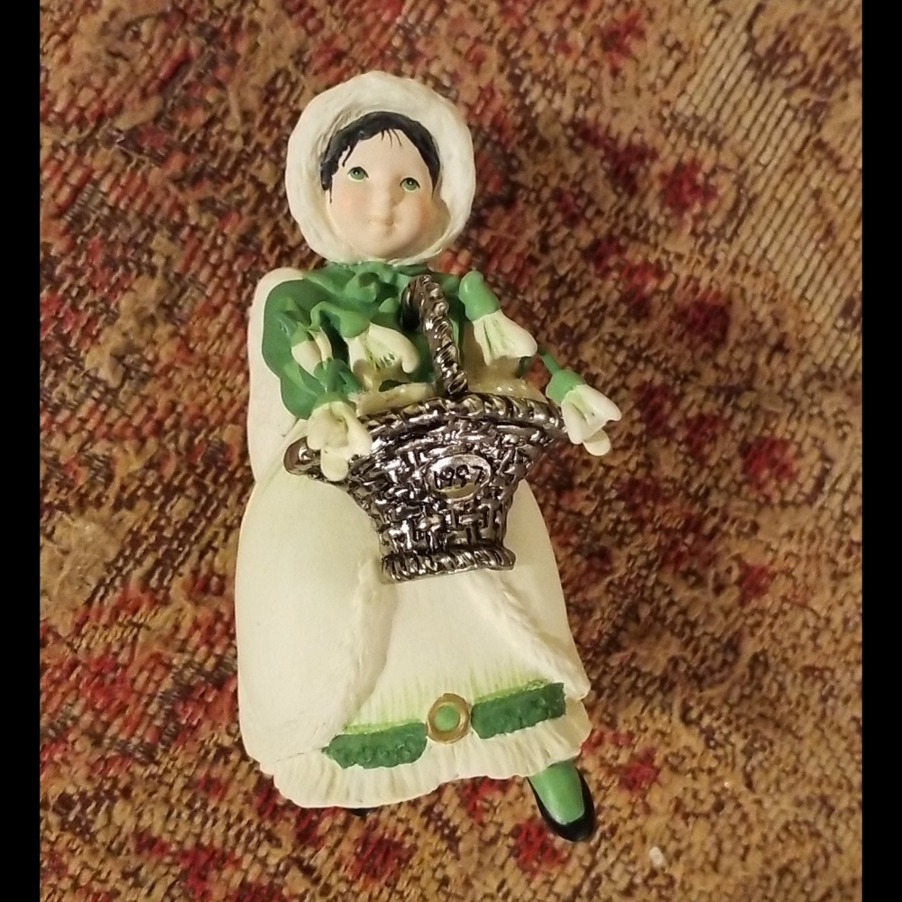 Hallmark Snowdrop Angel #2 - Picture 11 of 15